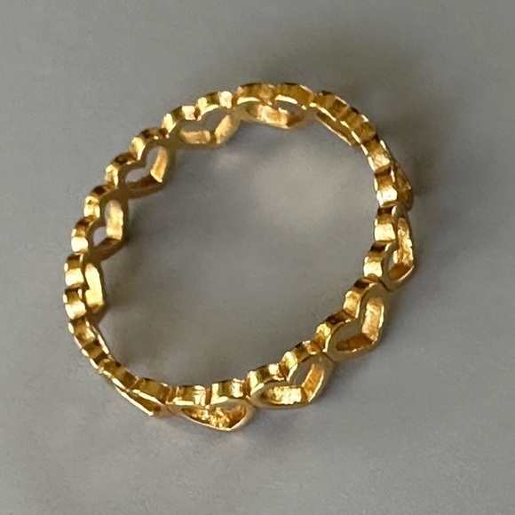 14k Gold Simple Eternity Heart Ring - Picture 9 of 13